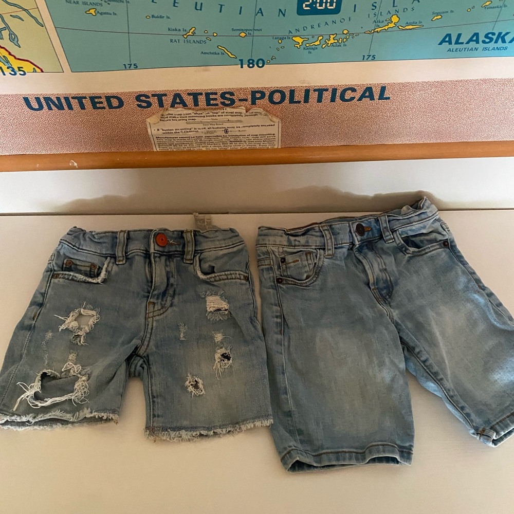 Zara Size 5 boys denim shorts lot
